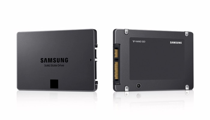 三星 4TB QLC SSD 正面和背面