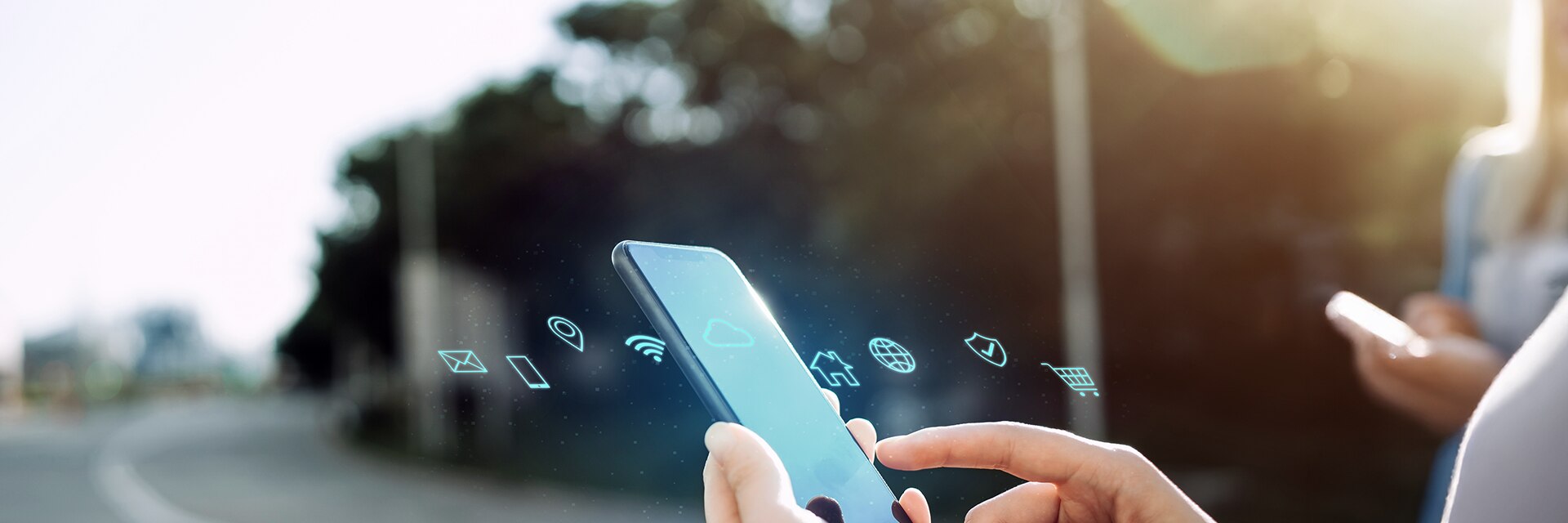 手指操作智能手机，象征移动半导体技术驱动的高速连接与数据交互。