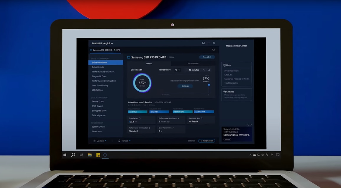 显示 Samsung Magician 软件界面的笔记本电脑屏幕的视频缩略图。