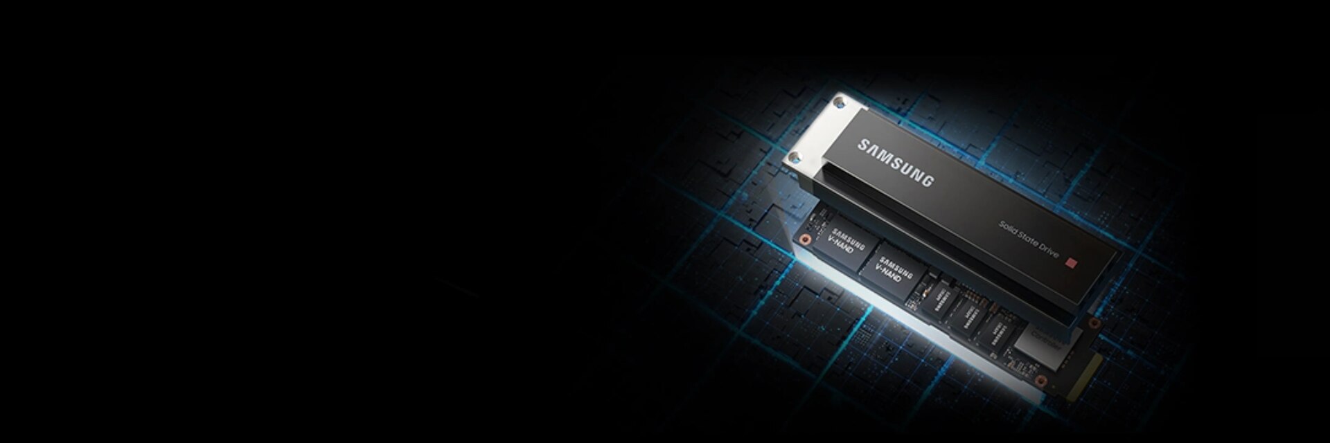 An illustrative image of PM9A3 memory chip in Samsung Semiconductor Global Website