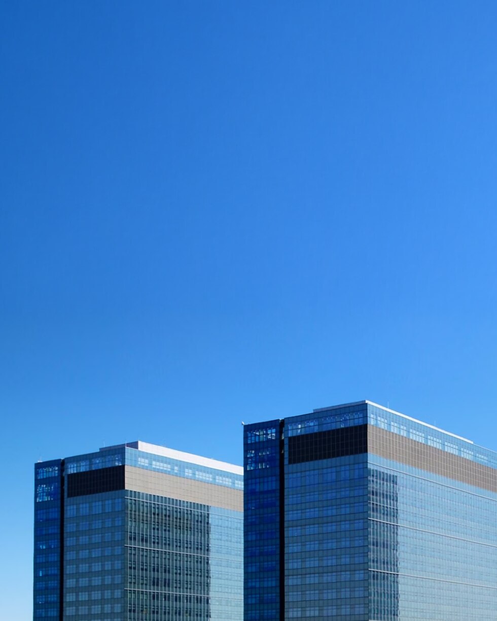 三星华城工厂有两栋建筑。